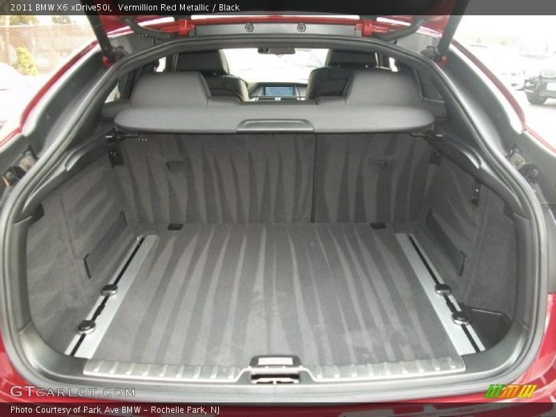  2011 X6 xDrive50i Trunk