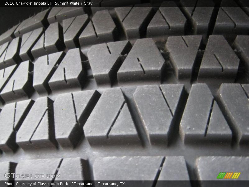 Summit White / Gray 2010 Chevrolet Impala LT