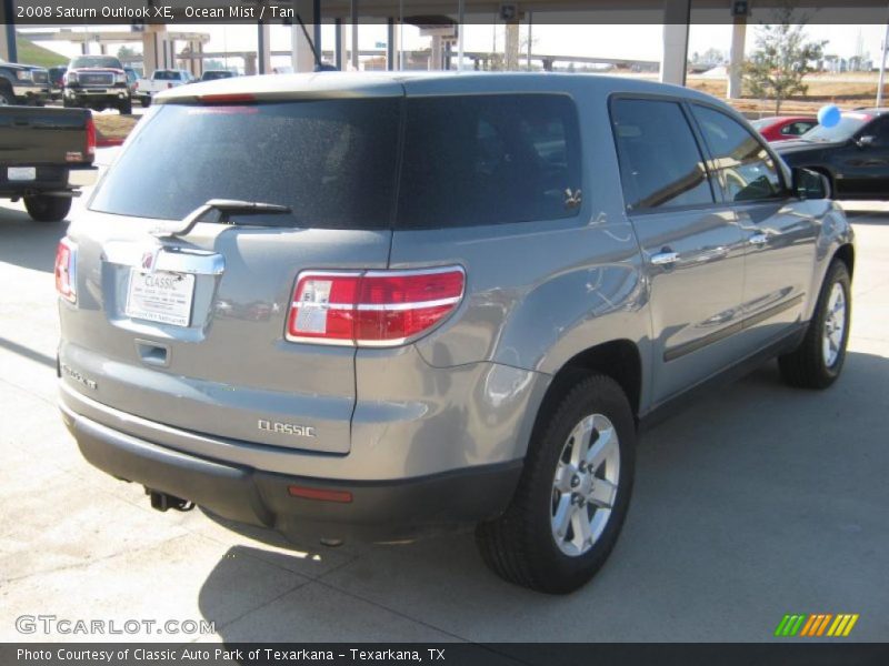Ocean Mist / Tan 2008 Saturn Outlook XE