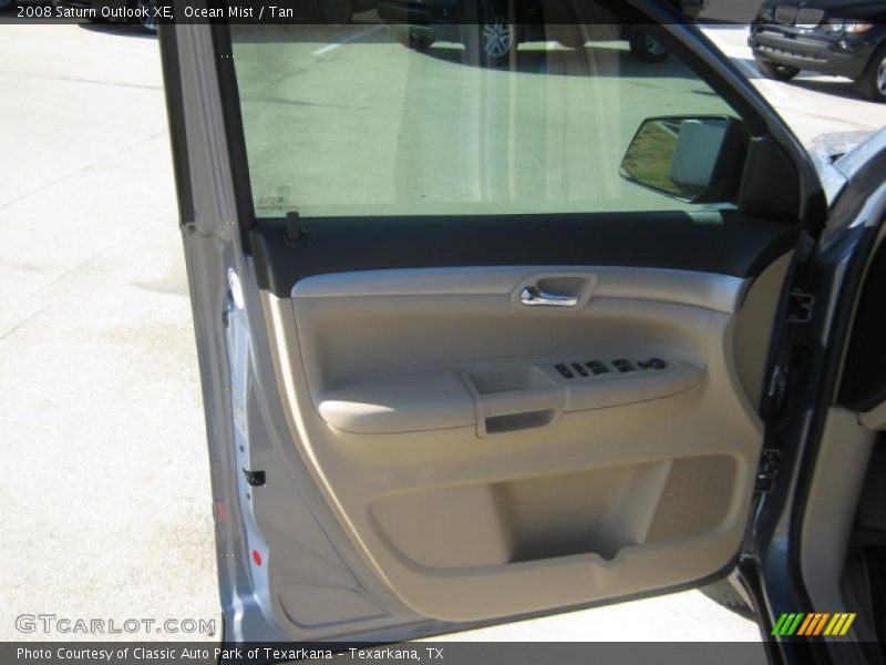 Ocean Mist / Tan 2008 Saturn Outlook XE