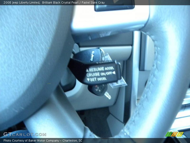 Brilliant Black Crystal Pearl / Pastel Slate Gray 2008 Jeep Liberty Limited