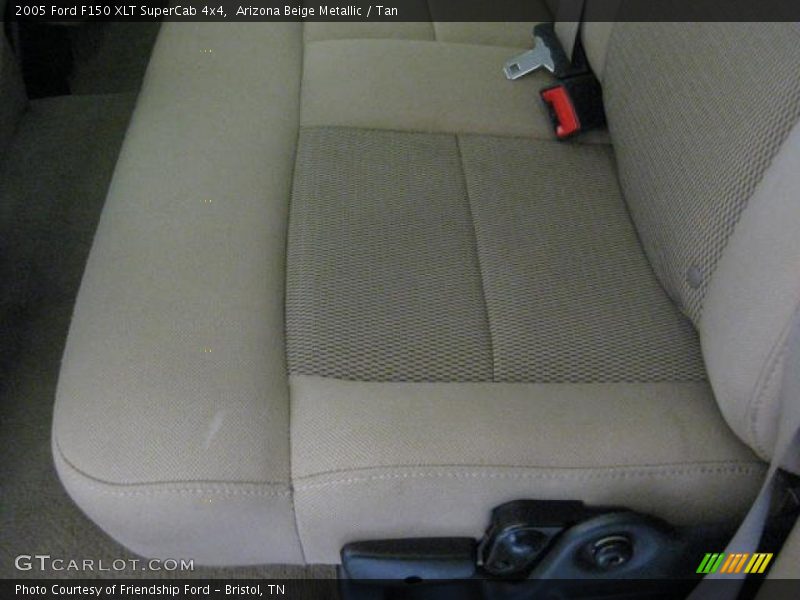 Arizona Beige Metallic / Tan 2005 Ford F150 XLT SuperCab 4x4
