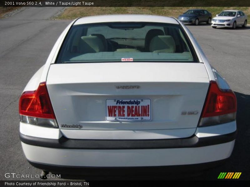 White / Taupe/Light Taupe 2001 Volvo S60 2.4