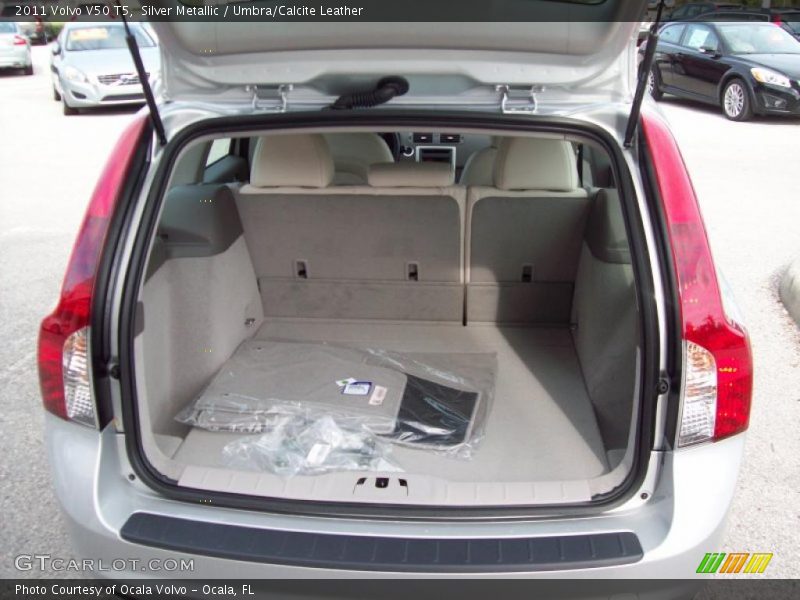  2011 V50 T5 Trunk