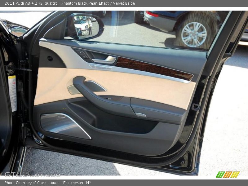Phantom Black Pearl Effect / Velvet Beige 2011 Audi A8 4.2 FSI quattro