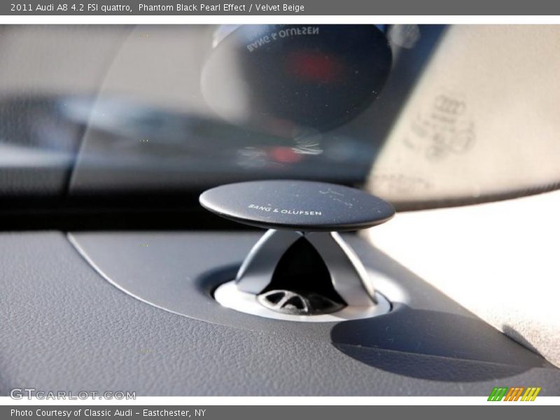 Phantom Black Pearl Effect / Velvet Beige 2011 Audi A8 4.2 FSI quattro