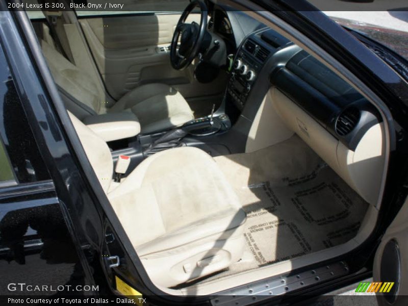 Black Onyx / Ivory 2004 Lexus IS 300