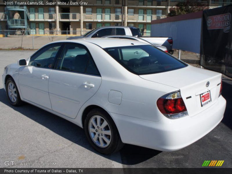 Super White / Dark Gray 2005 Toyota Camry SE