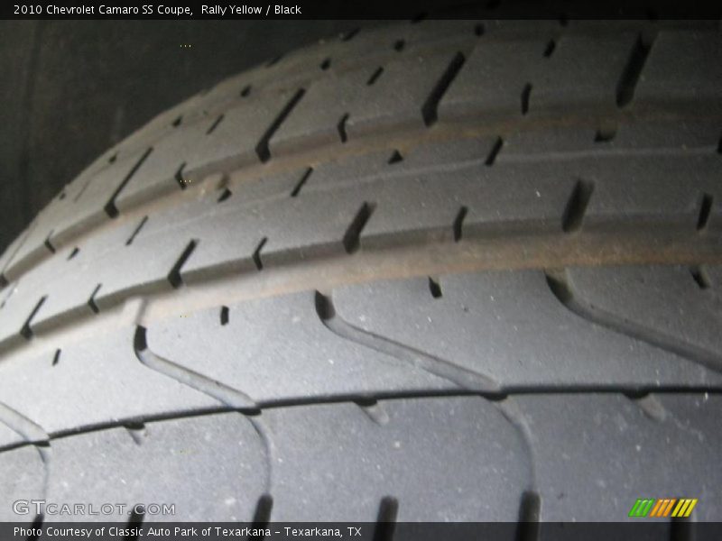 Rally Yellow / Black 2010 Chevrolet Camaro SS Coupe