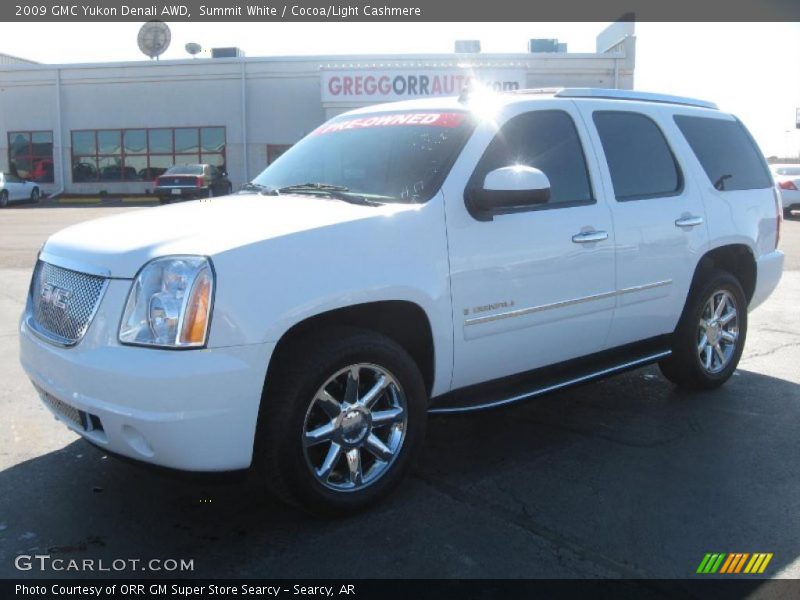 Summit White / Cocoa/Light Cashmere 2009 GMC Yukon Denali AWD
