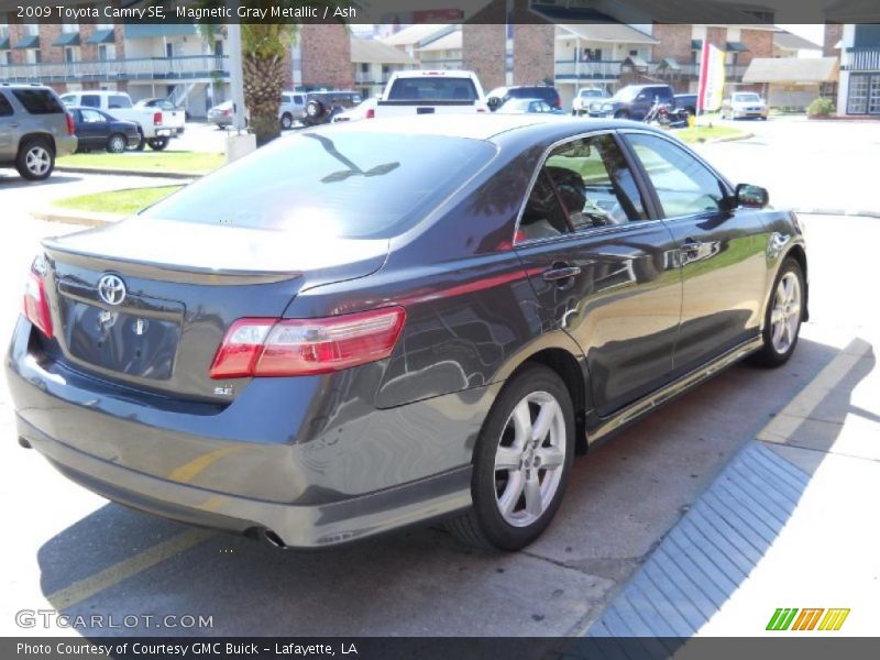 Magnetic Gray Metallic / Ash 2009 Toyota Camry SE