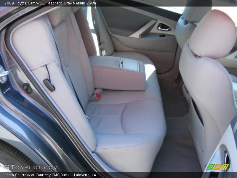 Magnetic Gray Metallic / Ash 2009 Toyota Camry SE