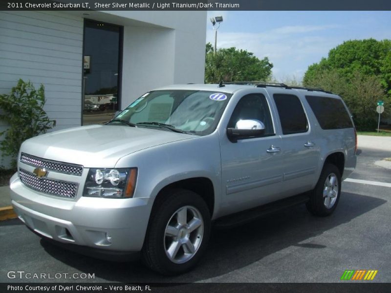 Front 3/4 View of 2011 Suburban LT