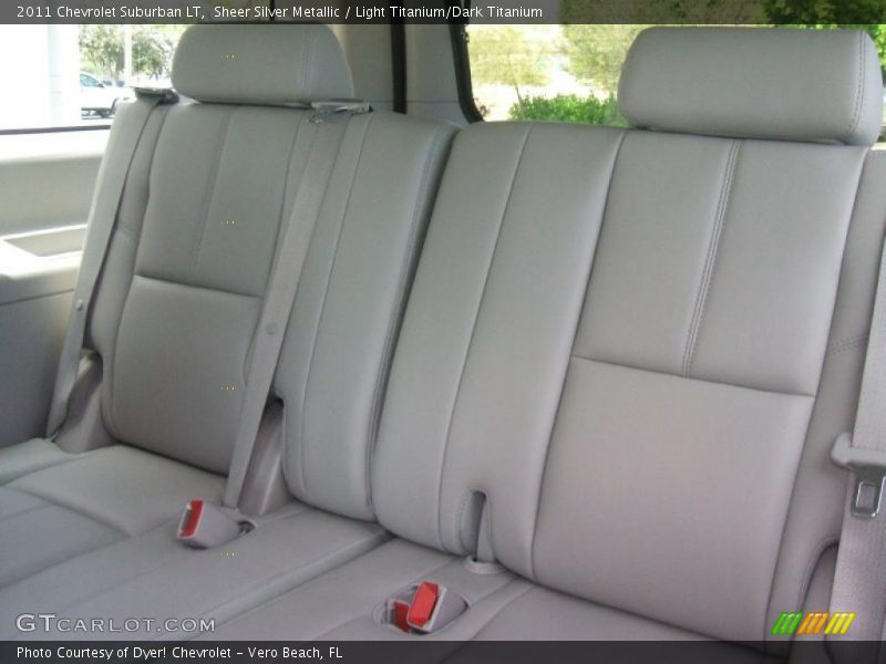 Sheer Silver Metallic / Light Titanium/Dark Titanium 2011 Chevrolet Suburban LT