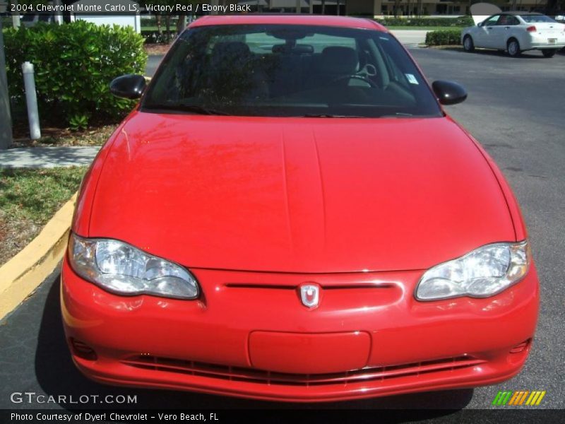 Victory Red / Ebony Black 2004 Chevrolet Monte Carlo LS
