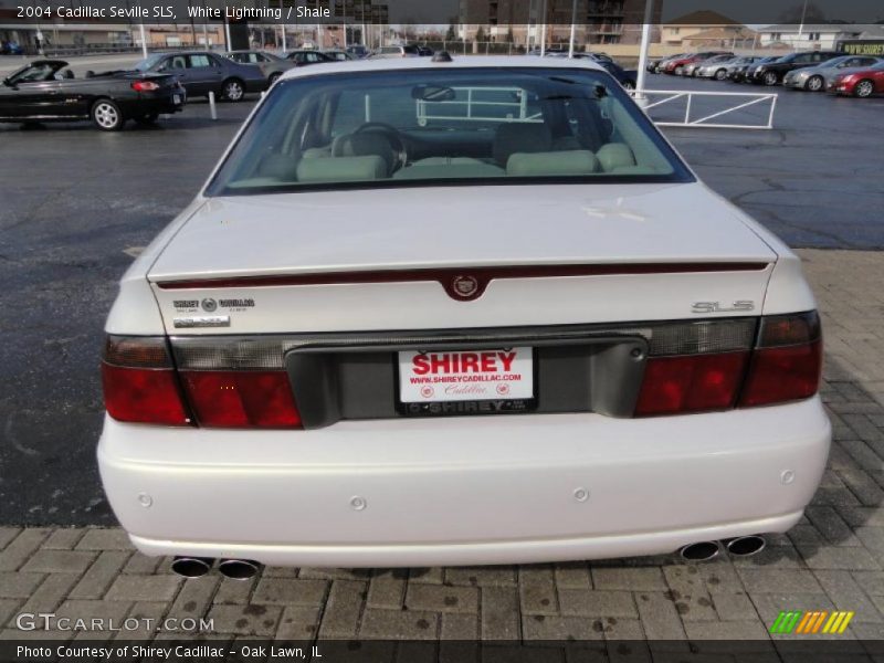 White Lightning / Shale 2004 Cadillac Seville SLS