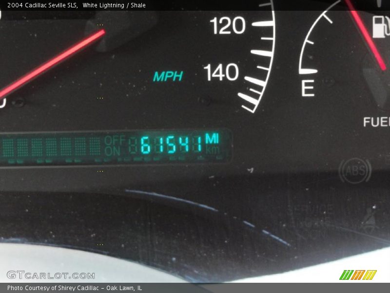 White Lightning / Shale 2004 Cadillac Seville SLS