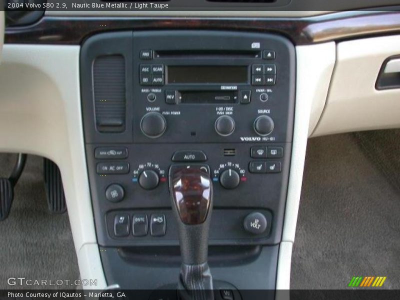 Controls of 2004 S80 2.9