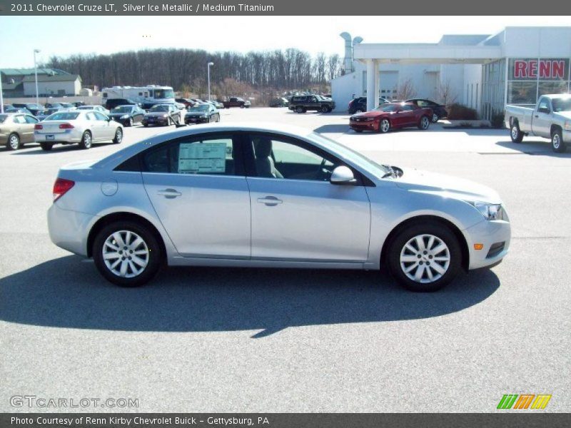 Silver Ice Metallic / Medium Titanium 2011 Chevrolet Cruze LT