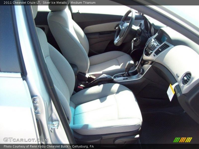 Silver Ice Metallic / Medium Titanium 2011 Chevrolet Cruze LT