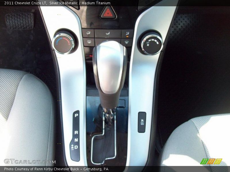 Silver Ice Metallic / Medium Titanium 2011 Chevrolet Cruze LT