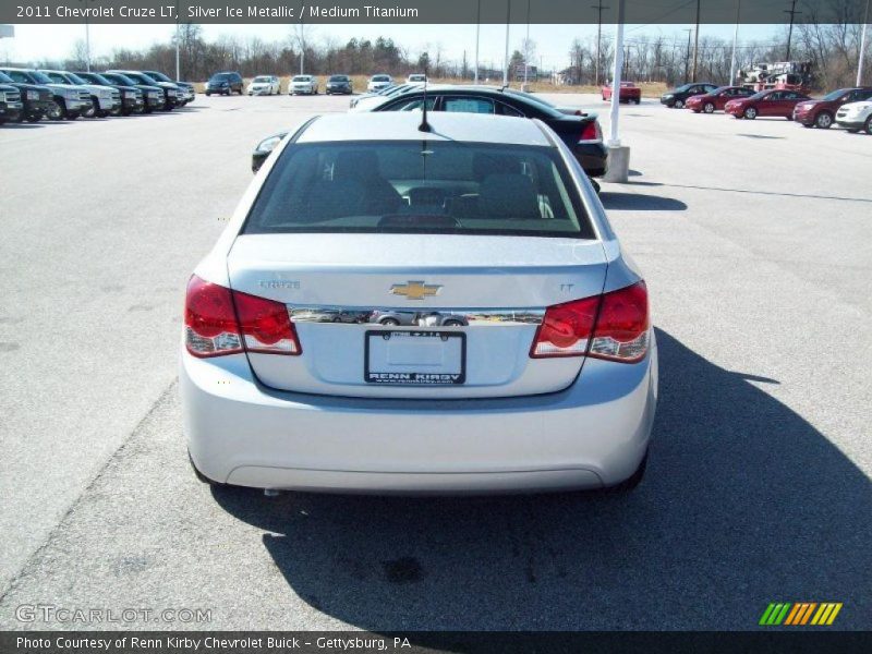 Silver Ice Metallic / Medium Titanium 2011 Chevrolet Cruze LT