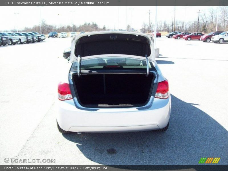Silver Ice Metallic / Medium Titanium 2011 Chevrolet Cruze LT