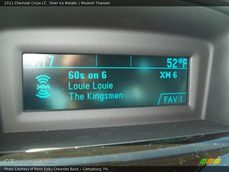 Silver Ice Metallic / Medium Titanium 2011 Chevrolet Cruze LT