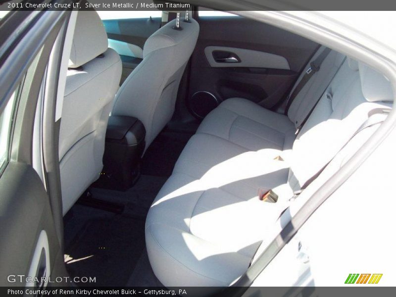 Silver Ice Metallic / Medium Titanium 2011 Chevrolet Cruze LT