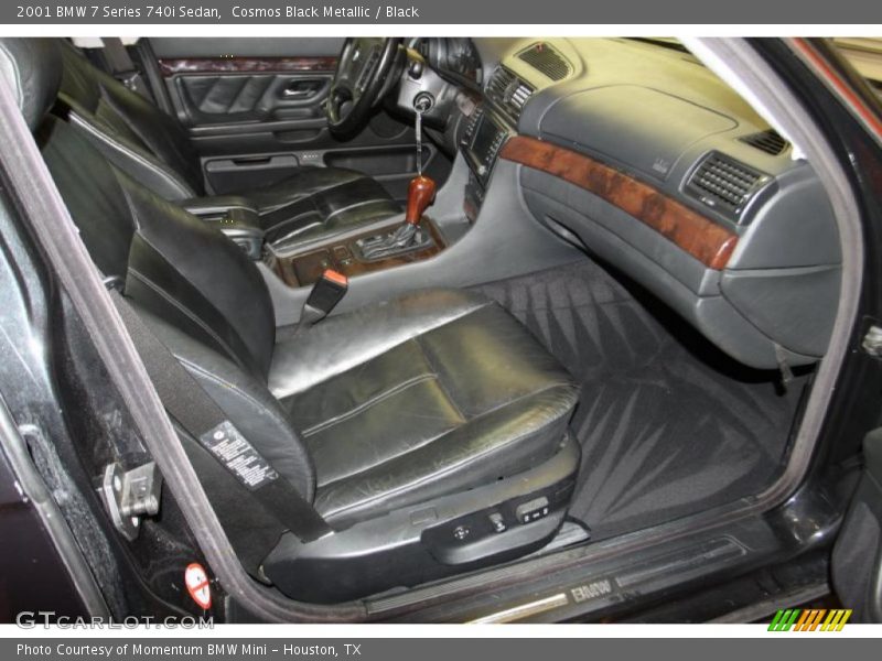 Cosmos Black Metallic / Black 2001 BMW 7 Series 740i Sedan