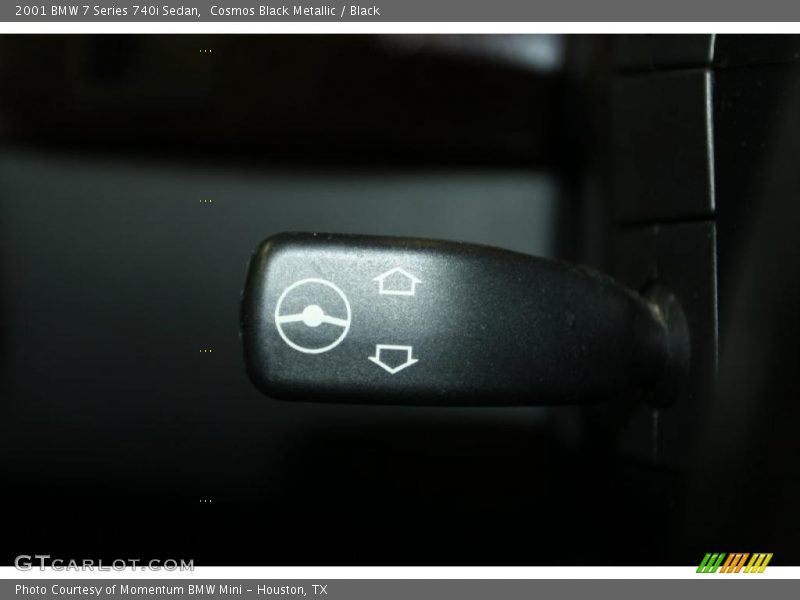 Controls of 2001 7 Series 740i Sedan