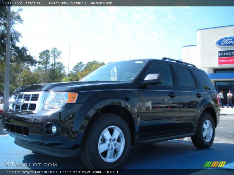 Tuxedo Black Metallic / Charcoal Black 2011 Ford Escape XLT