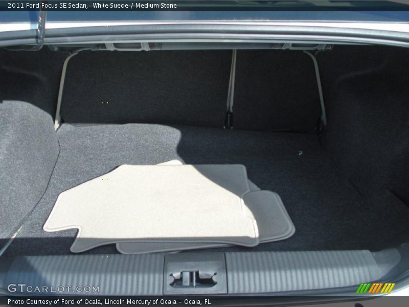 White Suede / Medium Stone 2011 Ford Focus SE Sedan