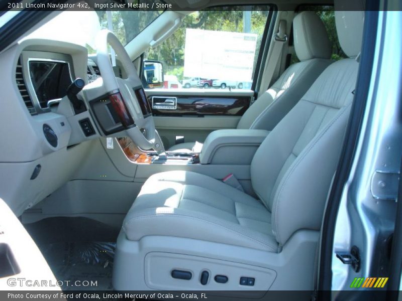  2011 Navigator 4x2 Stone Interior