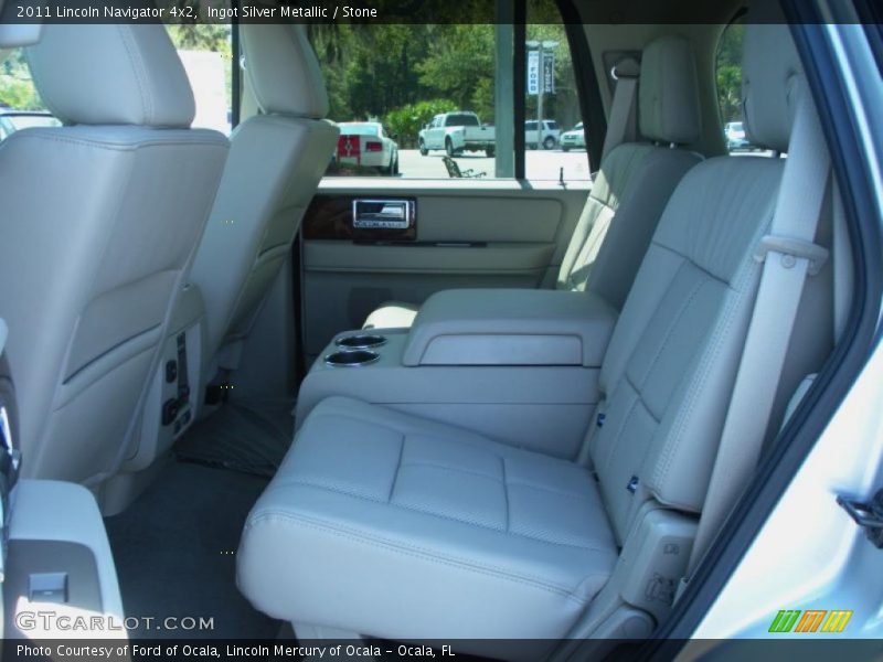  2011 Navigator 4x2 Stone Interior