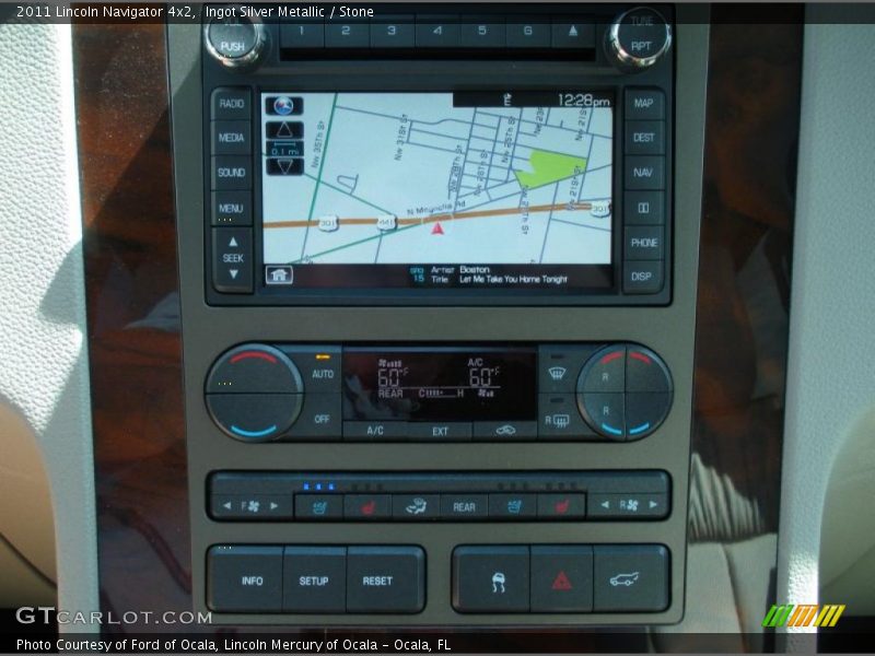 Ingot Silver Metallic / Stone 2011 Lincoln Navigator 4x2