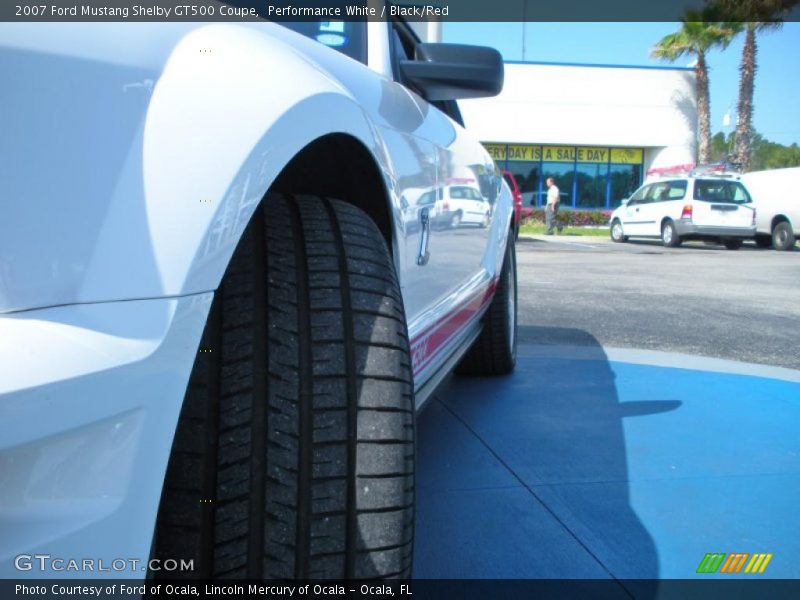 Performance White / Black/Red 2007 Ford Mustang Shelby GT500 Coupe