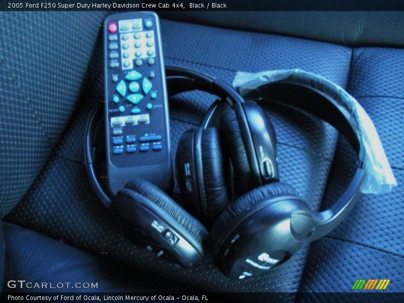 Black / Black 2005 Ford F250 Super Duty Harley Davidson Crew Cab 4x4