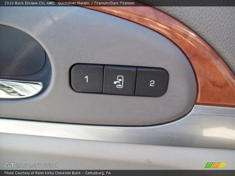 Quicksilver Metallic / Titanium/Dark Titanium 2010 Buick Enclave CXL AWD
