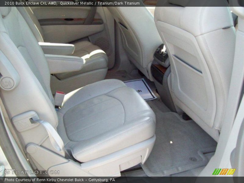 Quicksilver Metallic / Titanium/Dark Titanium 2010 Buick Enclave CXL AWD
