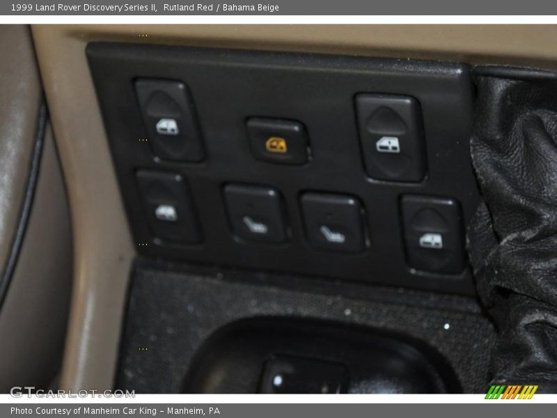 Rutland Red / Bahama Beige 1999 Land Rover Discovery Series II