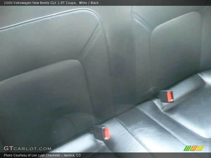 White / Black 2000 Volkswagen New Beetle GLX 1.8T Coupe