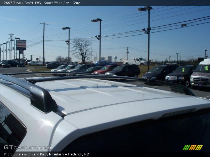 Super White / Ash Gray 2007 Toyota RAV4 4WD