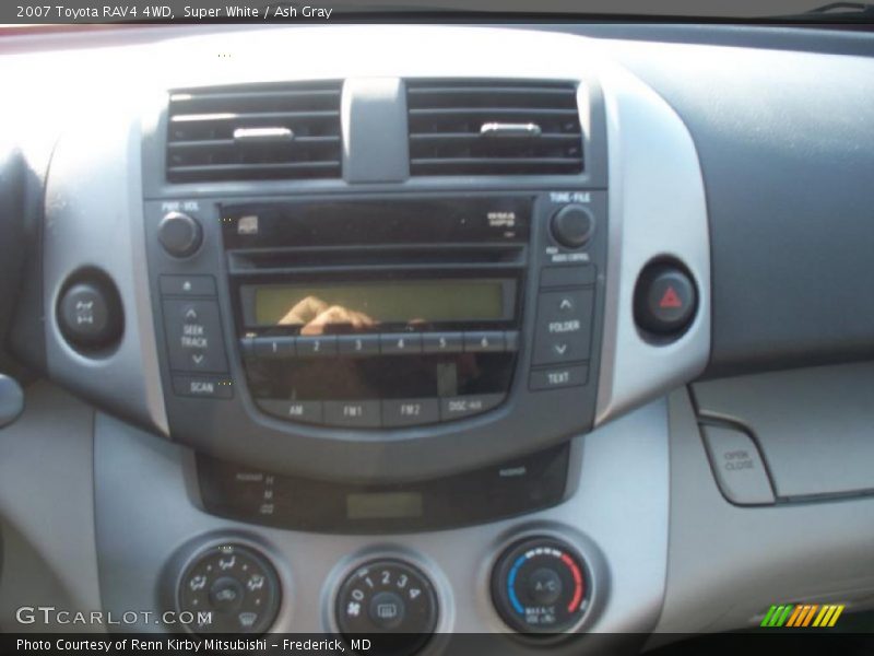 Super White / Ash Gray 2007 Toyota RAV4 4WD