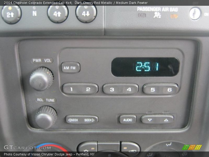 Dark Cherry Red Metallic / Medium Dark Pewter 2004 Chevrolet Colorado Extended Cab 4x4