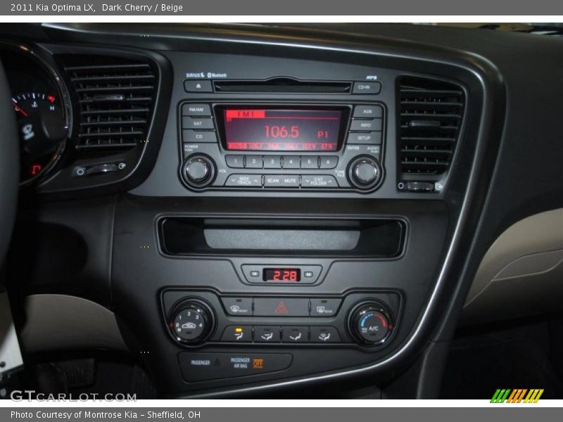 Controls of 2011 Optima LX