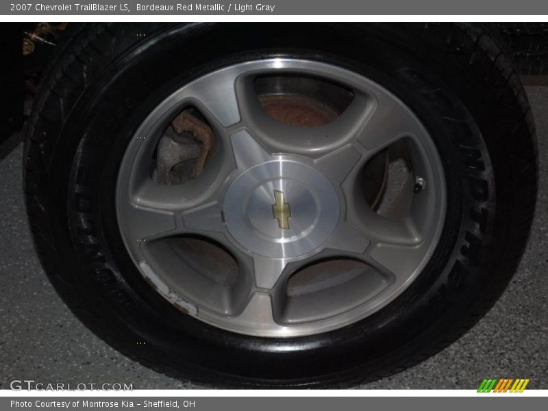 Bordeaux Red Metallic / Light Gray 2007 Chevrolet TrailBlazer LS
