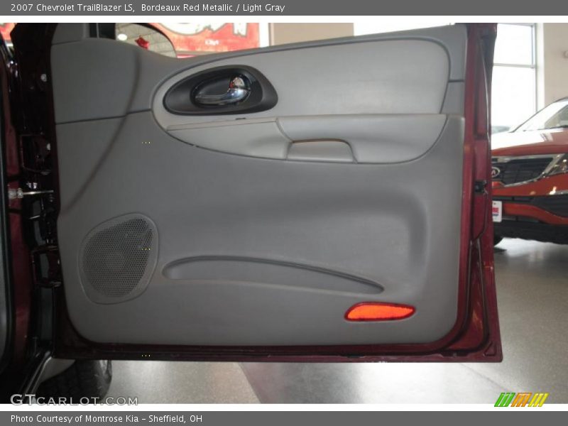 Bordeaux Red Metallic / Light Gray 2007 Chevrolet TrailBlazer LS