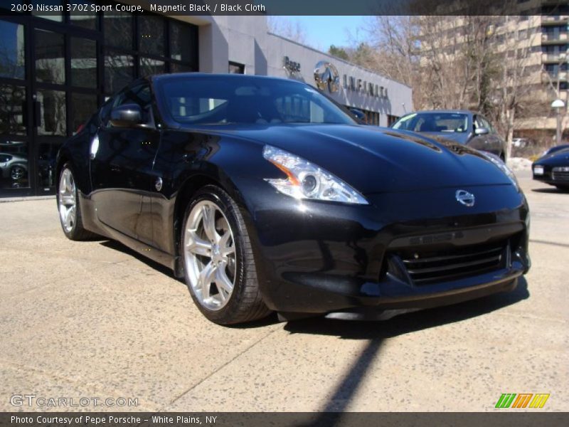 Magnetic Black / Black Cloth 2009 Nissan 370Z Sport Coupe