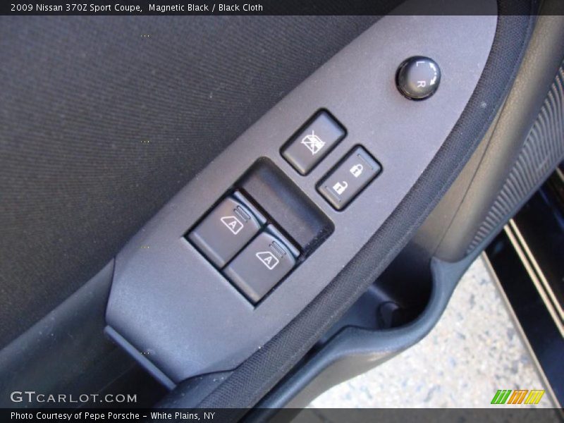 Magnetic Black / Black Cloth 2009 Nissan 370Z Sport Coupe